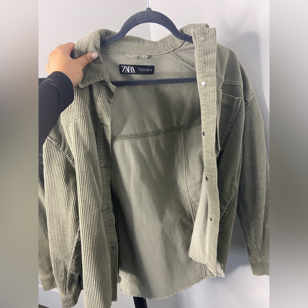 Zara Shacket - Picture 3 of 3